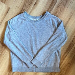 Old Navy Light Gray Women's Crew Neck Sweater